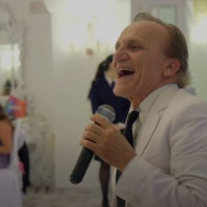 Il cantante di Real Time Mario Conte nella puntata del castello delle cerimonie