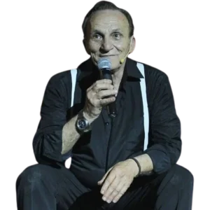 Mario Conte con il microfono